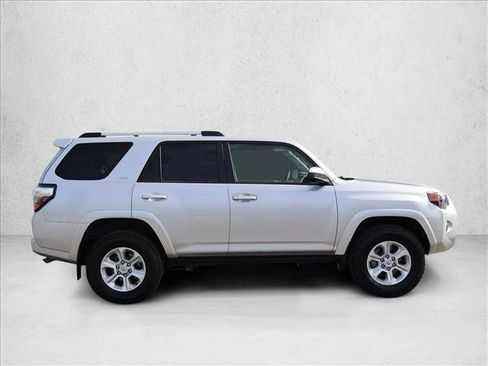 Certified 2024 Toyota 4Runner SR5 AWD/4WD image 4