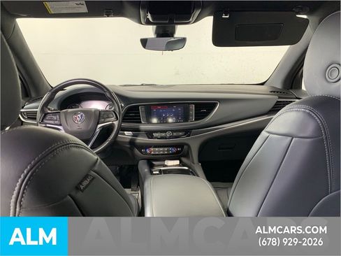 Used 2024 Buick Enclave Premium image 34