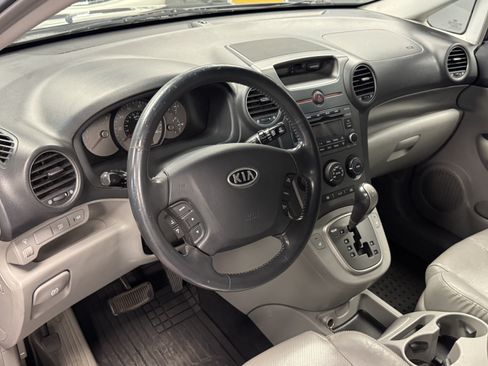 Used 2007 Kia Rondo EX w/ Premium Pkg FWD image 8