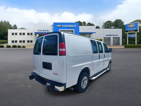 Used 2024 GMC Savana 2500 w/ Driver Convenience Package RWD image 4