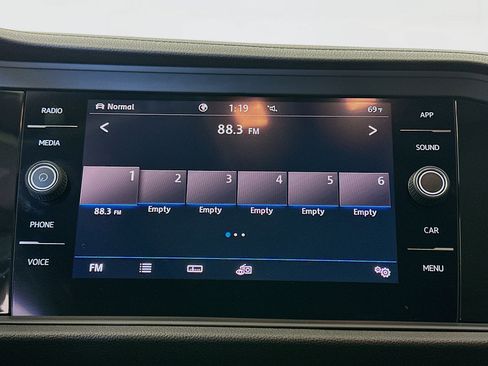 Used 2020 Volkswagen Jetta SEL FWD image 21