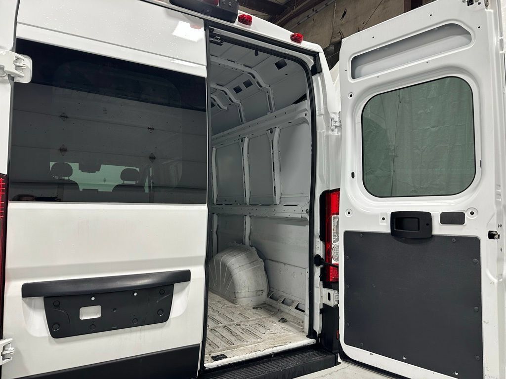 Used 2022 RAM ProMaster 3500 w/ Premium Convenience Group (B) FWD image 43