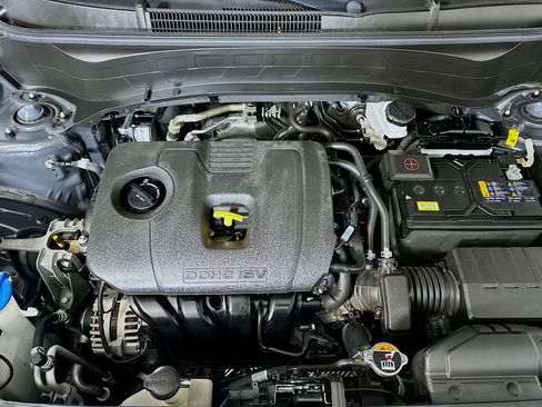 Used 2025 Kia Seltos S FWD image 34