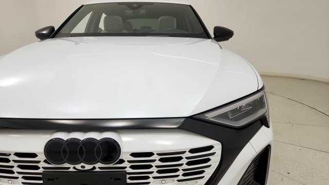 Used 2024 Audi Q8 e-tron Prestige AWD/4WD image 23