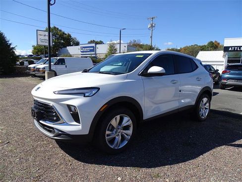 New 2025 Buick Encore GX Preferred image 1