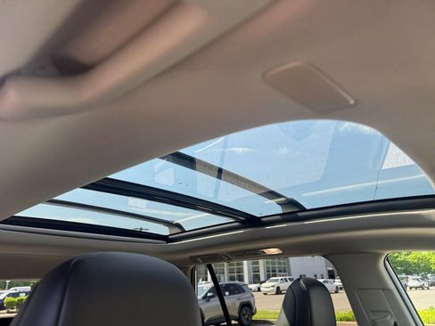 Used 2025 Toyota Grand Highlander FWD image 21