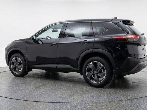 Used 2025 Nissan Rogue SV AWD/4WD image 6