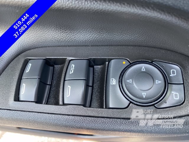 Used 2023 Chevrolet Equinox LT FWD image 18