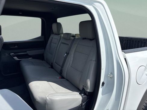 Used 2025 Toyota Tundra Limited image 34