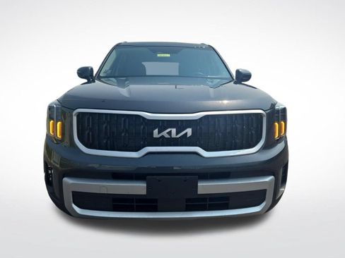 Used 2024 Kia Telluride EX w/ EX Captain's Chair Package AWD/4WD image 10