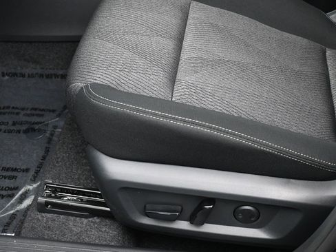 New 2026 Nissan Rogue SV w/ Cold Weather Package image 18