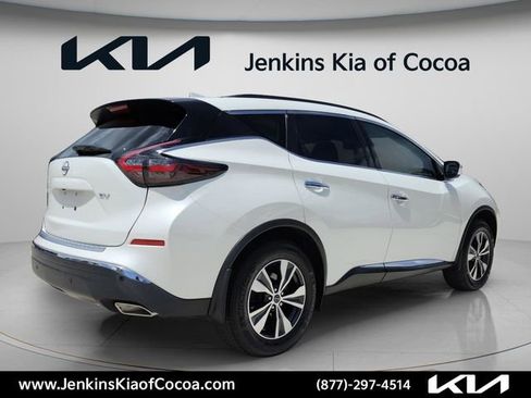 Used 2024 Nissan Murano SV FWD image 3