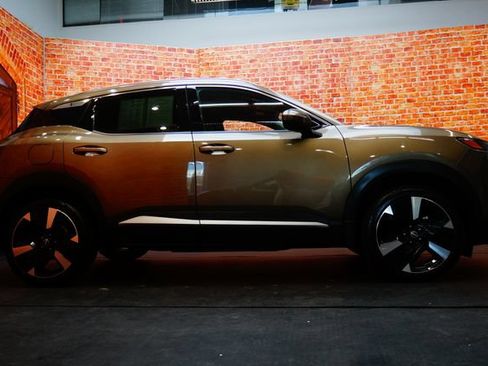 Certified 2025 Nissan Kicks SR AWD/4WD image 4