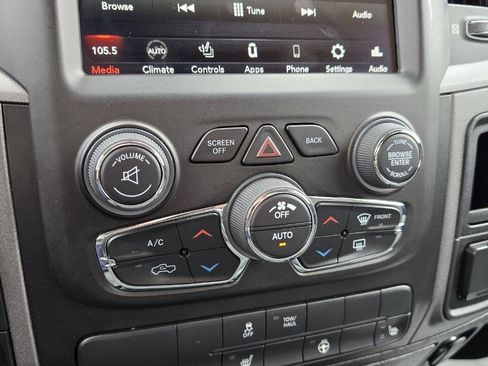 Used 2019 RAM 1500 Express w/ Wheel & Sound Group AWD/4WD image 21