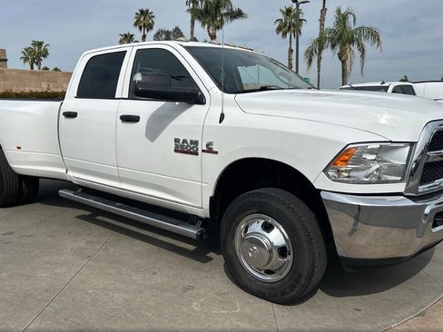 Used 2017 RAM 3500 Tradesman w/ Chrome Appearance Group image 4