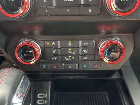 Used 2020 Ford F150 Lariat w/ Equipment Group 502A Luxury AWD/4WD image 22