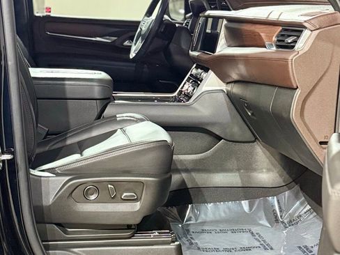 Used 2022 GMC Yukon Denali w/ Denali Ultimate Package image 67