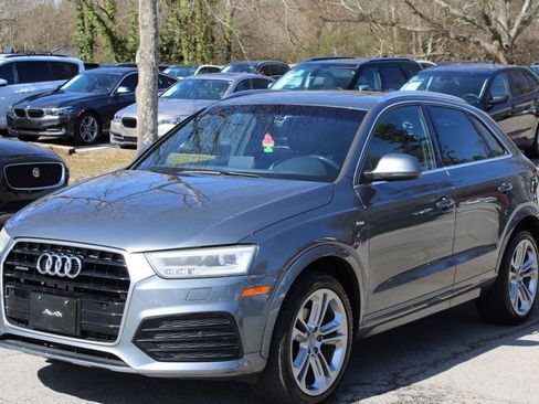 Used 2016 Audi Q3 2.0T Prestige w/ Prestige Package image 3