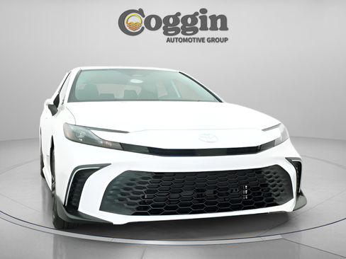 New 2026 Toyota Camry SE FWD image 28
