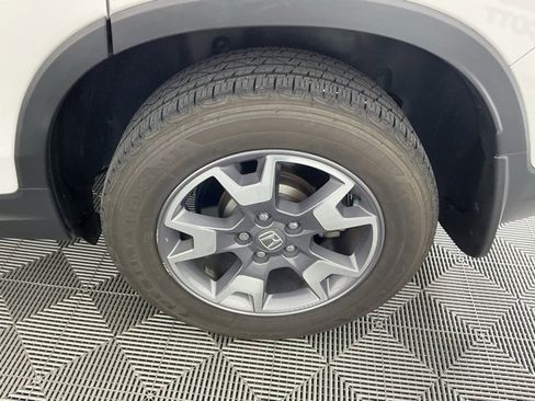Certified 2023 Honda Passport TrailSport image 37
