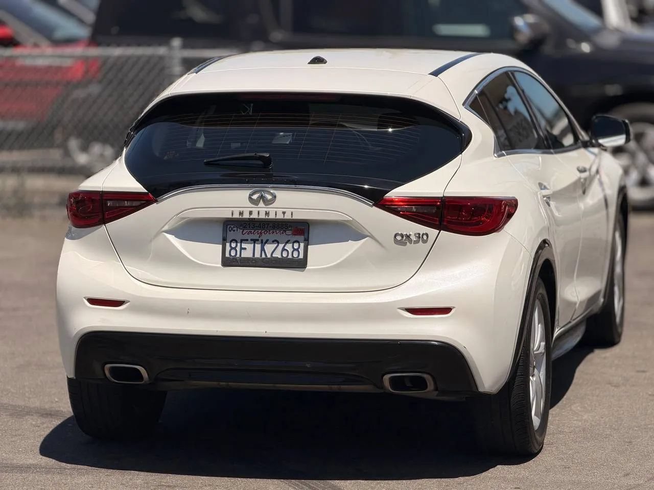 Used 2018 INFINITI QX30 FWD image 18