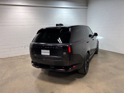 Used 2023 Land Rover Range Rover SE image 7