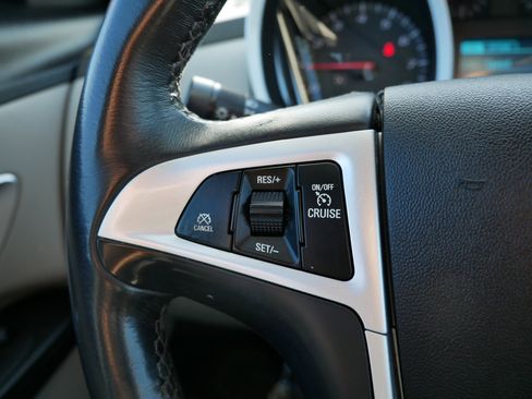 Used 2016 Chevrolet Equinox LT w/ Convenience Package image 26