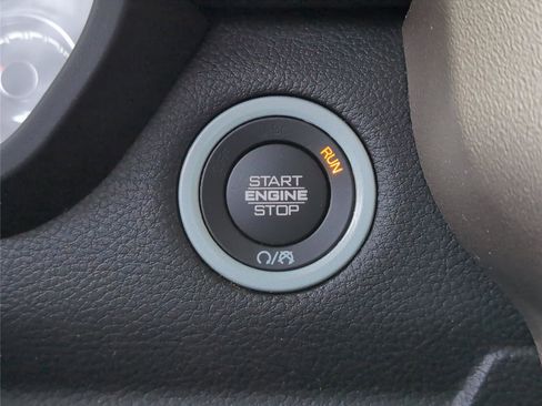 Used 2019 RAM 1500 Laramie image 21