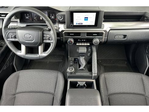 New 2026 Toyota 4Runner SR5 AWD/4WD image 14