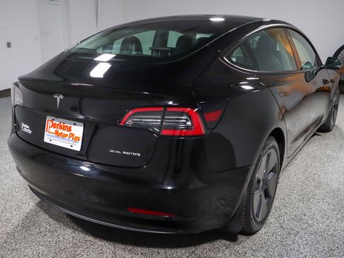 Used 2022 Tesla Model 3 Long Range image 7