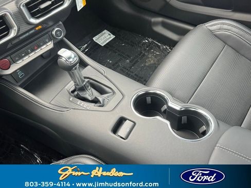New 2025 Ford Mustang Premium image 27