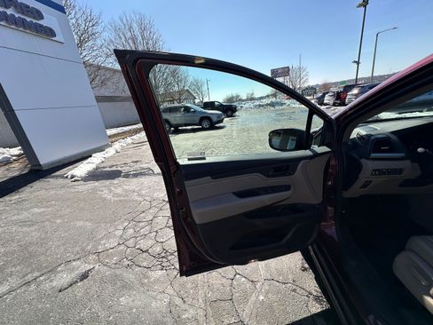 Used 2019 Honda Odyssey EX-L image 11