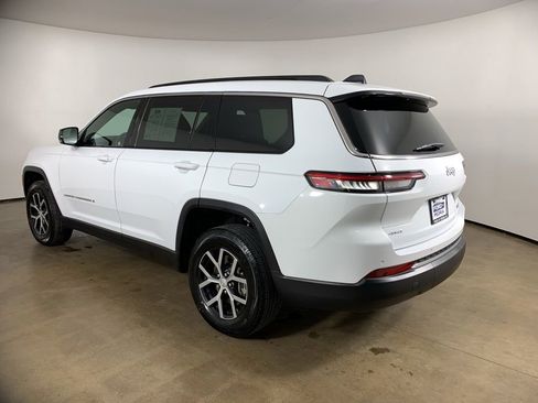 Used 2025 Jeep Grand Cherokee L Limited AWD/4WD image 13