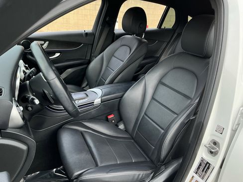 Used 2023 Mercedes-Benz GLC 300 4MATIC Coupe image 17