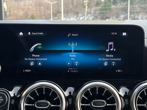 Certified 2023 Mercedes-Benz GLA 250 4MATIC image 33