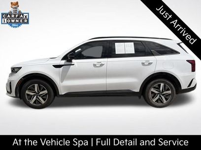 Used 2023 Kia Sorento S w/ Panoramic Sunroof Package