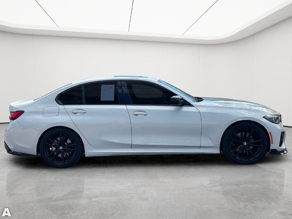 Used 2022 BMW 330i Sedan w/ M Sport Package RWD image 6