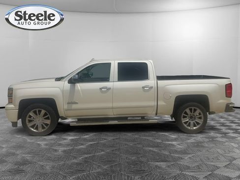 Used 2015 Chevrolet Silverado 1500 High Country w/ High Country Premium Package RWD image 2