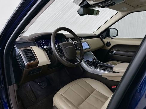 Used 2020 Land Rover Range Rover Sport HSE image 9