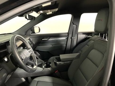 Used 2026 GMC Terrain AT4 w/ Convenience Package III AWD/4WD image 28