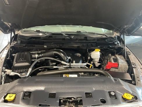 Used 2019 RAM 1500 Tradesman w/ Tradesman SXT Package AWD/4WD image 28