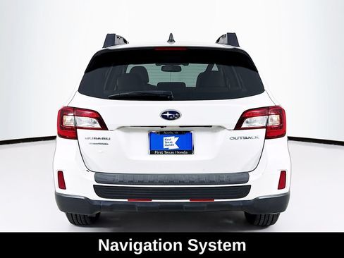 Used 2016 Subaru Outback 2.5i Limited AWD/4WD image 7