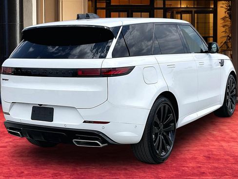 New 2026 Land Rover Range Rover Sport Dynamic SE AWD/4WD image 5