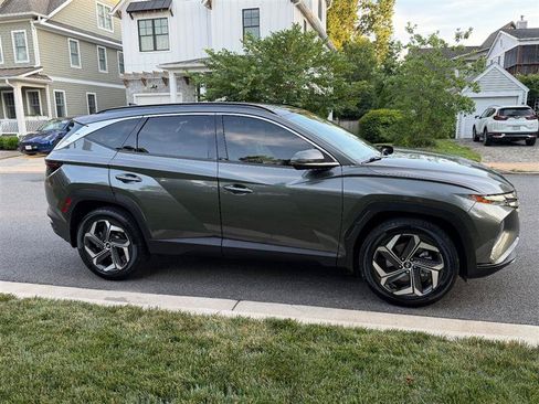 Used 2022 Hyundai Tucson Limited w/ Cargo Package AWD/4WD image 6