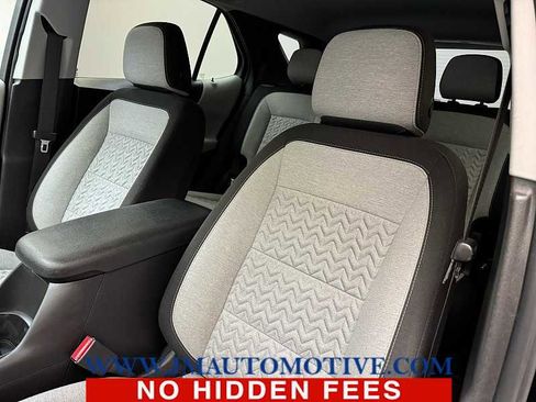 Used 2023 Chevrolet Equinox LT AWD/4WD image 13