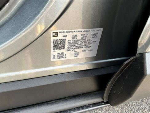 New 2026 Chevrolet Equinox ACTIV w/ Convenience Package III AWD/4WD image 13