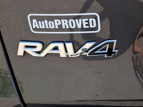 Used 2019 Toyota RAV4 XLE w/ Convenience Package AWD/4WD image 31