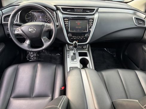 Used 2020 Nissan Murano SV w/ Premium Package image 13