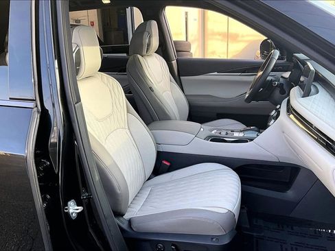 Certified 2026 INFINITI QX60 Autograph w/ Dark Cargo Package image 28