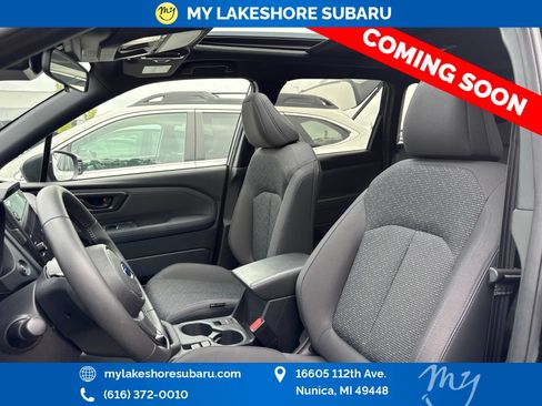 Used 2025 Subaru Forester Premium AWD/4WD image 10